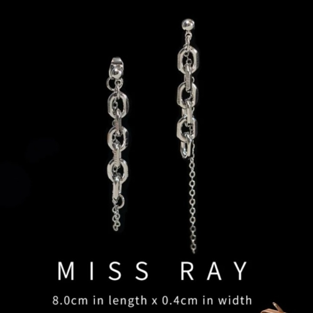 Silver Chain Link dismacth Earrings